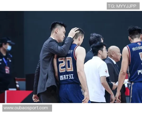 索兰克手术成功期待早日重返赛场恢复状态 索兰克手术成功期待早日重返赛场恢复状态