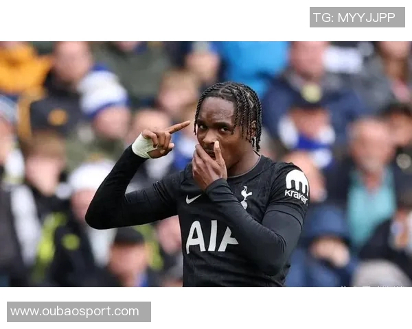 库杜斯赞扬特尔的坚持精神并强调进球对前锋自信心的重要性 库杜斯赞扬特尔的坚持精神并强调进球对前锋自信心的重要性