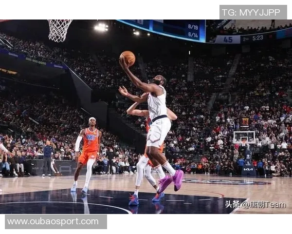 快船首发表现不佳替补发力保罗引领正负值逆转显实力