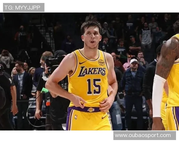 湖人是否该在里夫斯身价高峰时交易他火箭等球队或成最佳选择