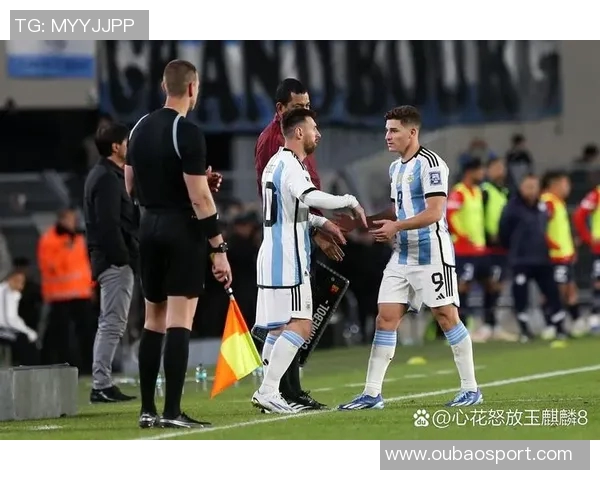 尼基巴特之子鲁本首次首发为索尔福德城打入两球展现出色表现 尼基巴特之子鲁本首次首发为索尔福德城打入两球展现出色表现